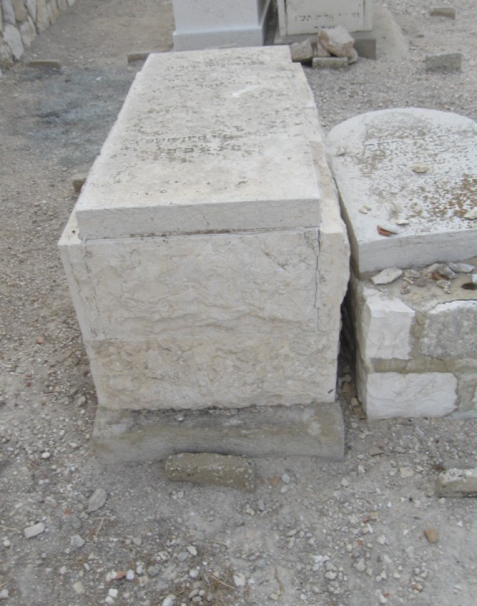 תמונת קבר שפירנצא דבורה וינשטין