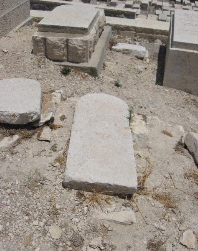 תמונת קבר מנחם משה לא ידוע